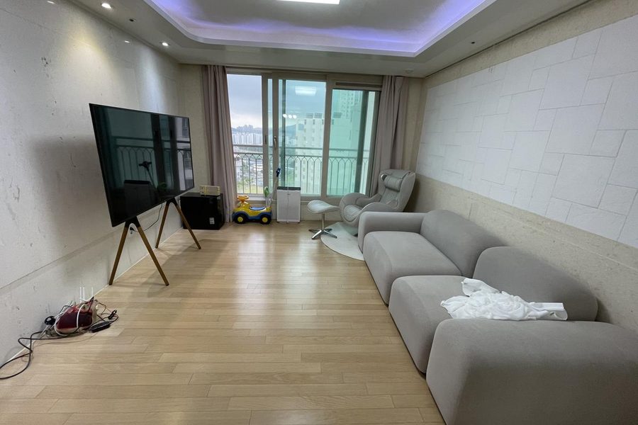 정리 완료 공간 — 가전 설치 위치 확인 후